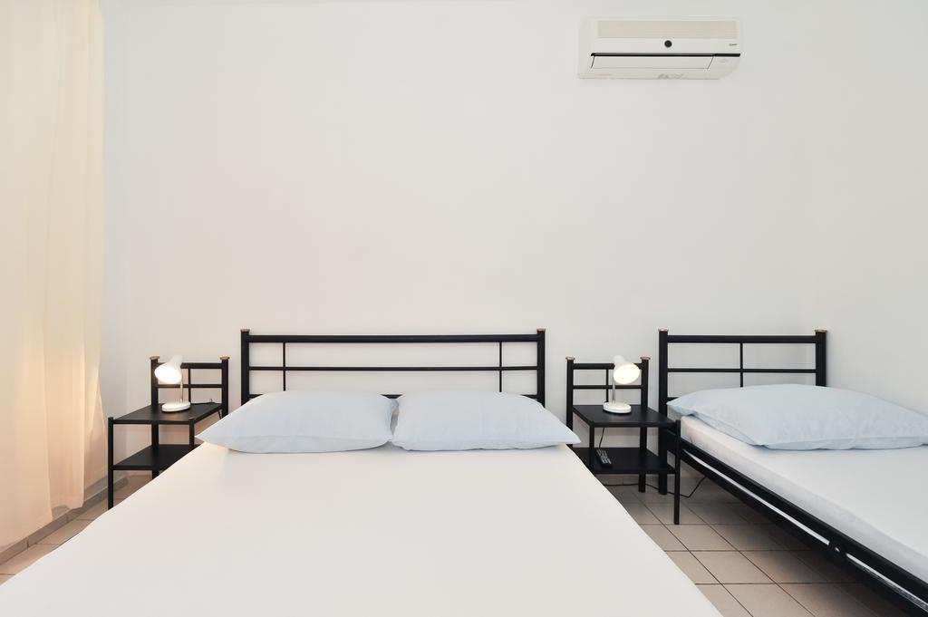 Apartments Marta Starigrad Paklenica Quarto foto