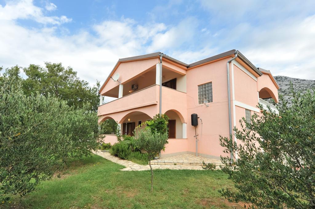 Apartments Marta Starigrad Paklenica Quarto foto